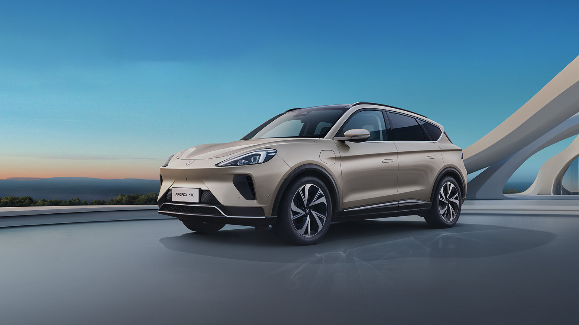 Электромобили Arcfox T6 из Китая